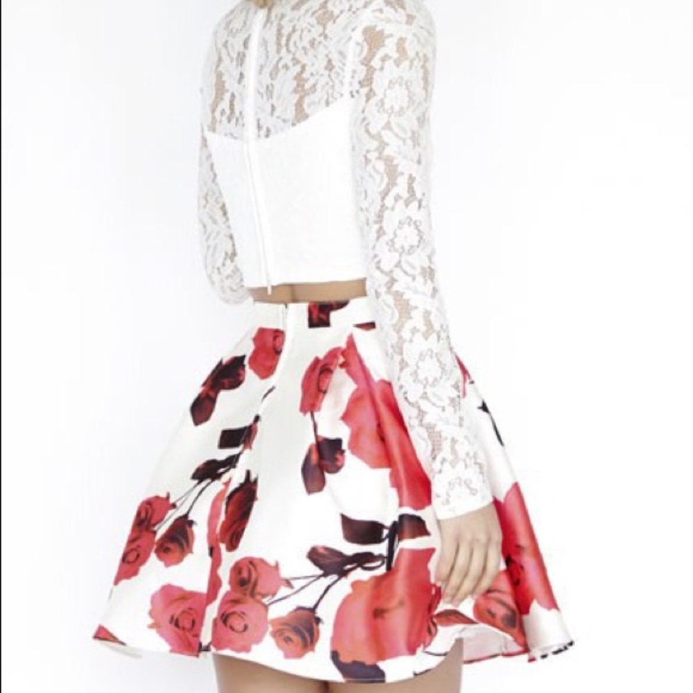 Lace/Floral Long Sleeve Two Piece - Picture 3 of 3